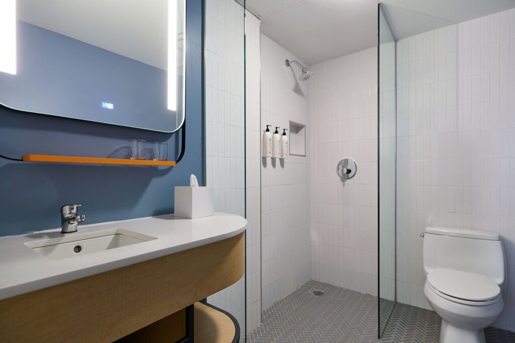 delta hotels by marriott new york times square 3 scaled 2 1024x683