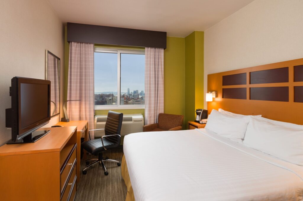 holiday inn express new york city times square by ihg 2 scaled 2 1024x680