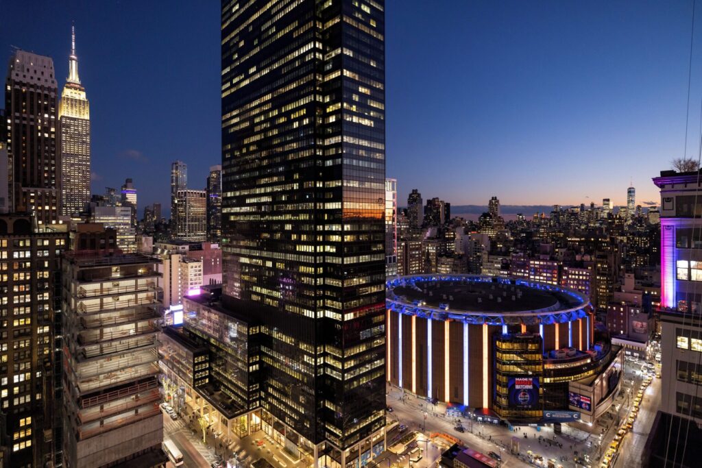 new yorker by lotte hotels 5 scaled 2 1024x683